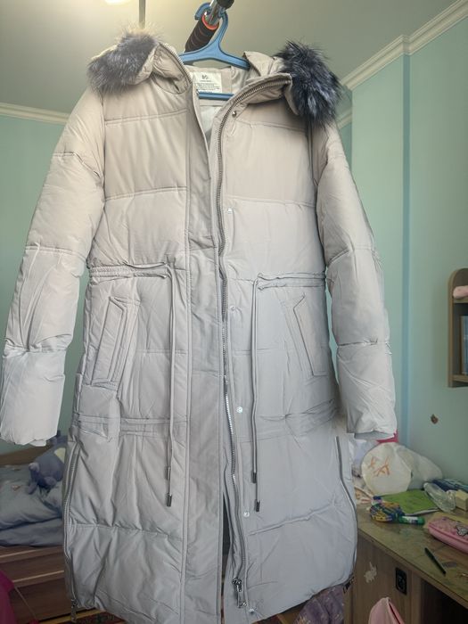 Продам зимний пуховик