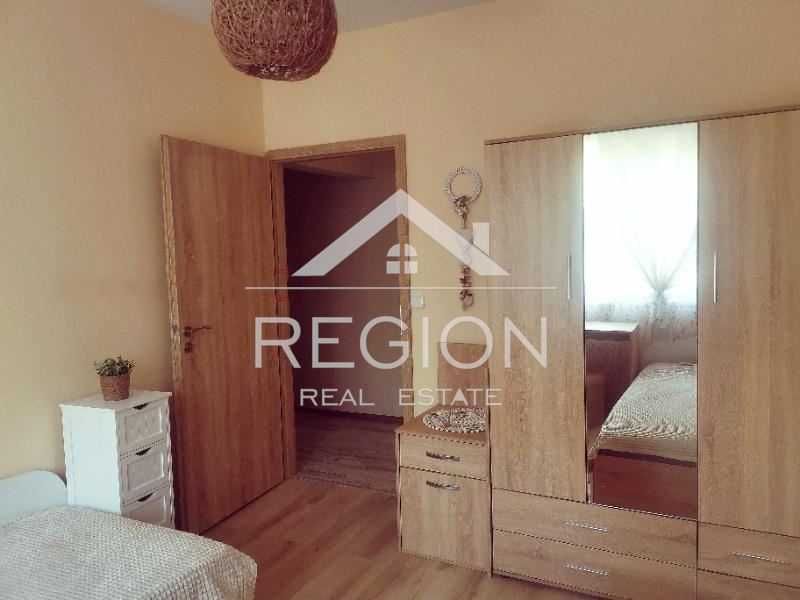 Дава се под наем Тристаен апартамент в Варна, Цветен квартал - 100 кв.м за 612 € - Снимка #7