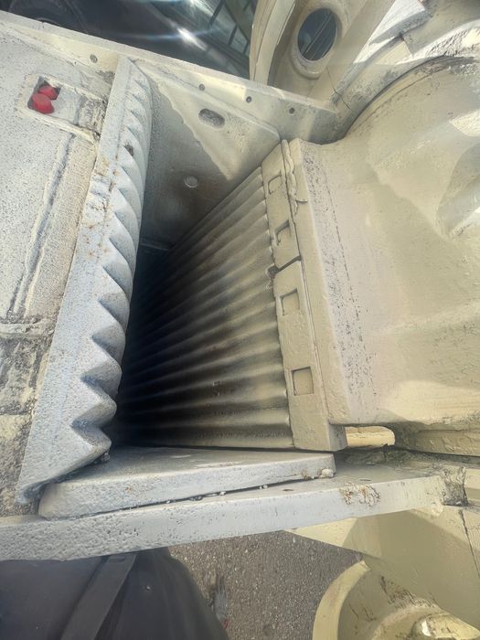 Трошачка челюстна руска 900х400