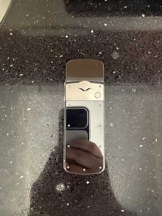 VERTU Signature 1