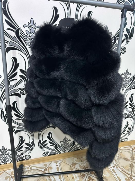 Haina din blana naturala