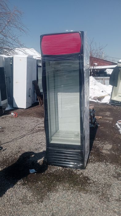 Холодильник витринный