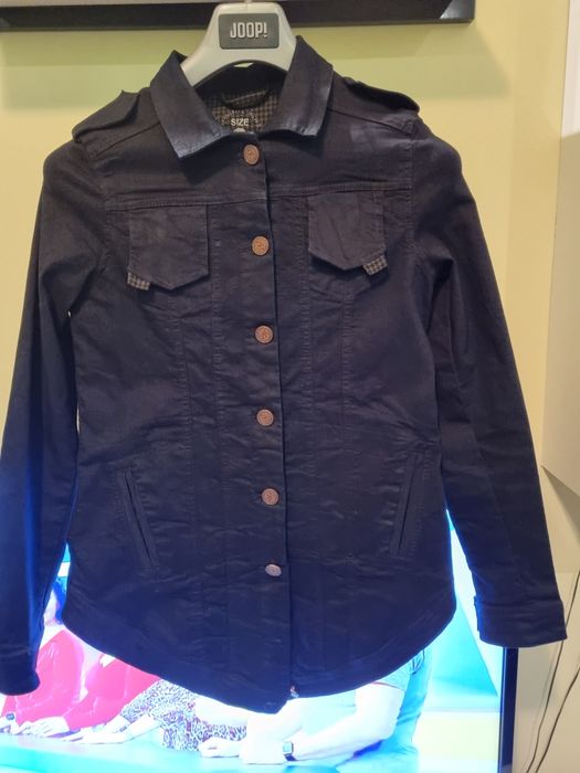 Маркови пролетни якета Negative, ESPRIT