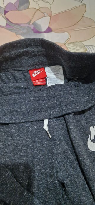 Дамски Анцунг найк