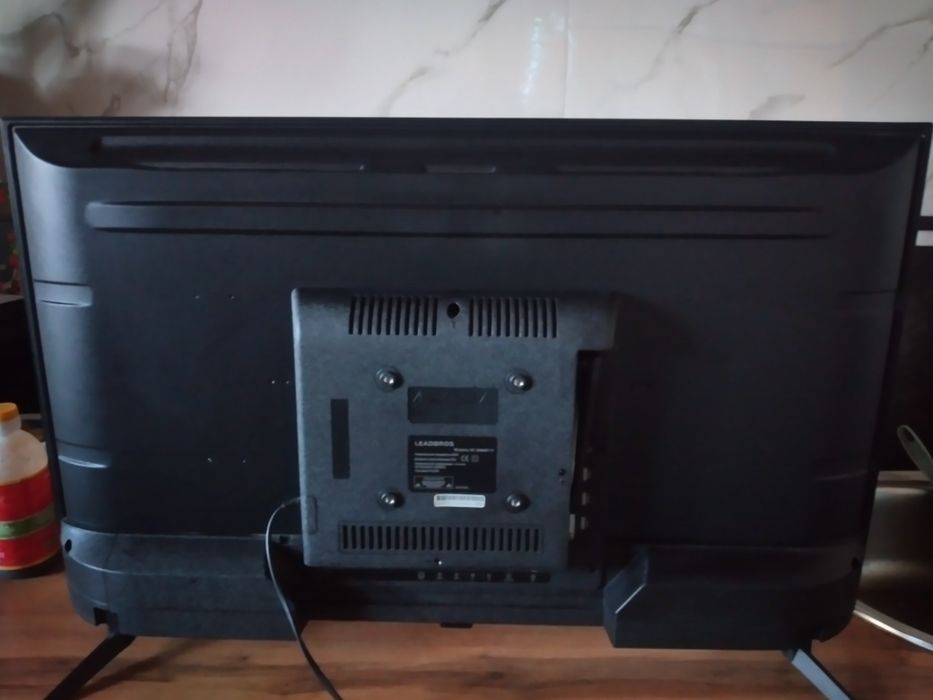 Телевизор LEADBROS