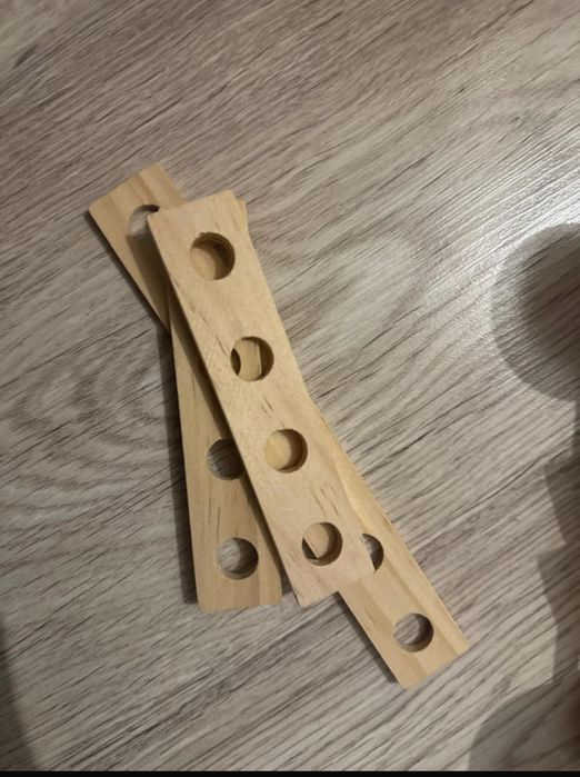 Cuburi construit lemn