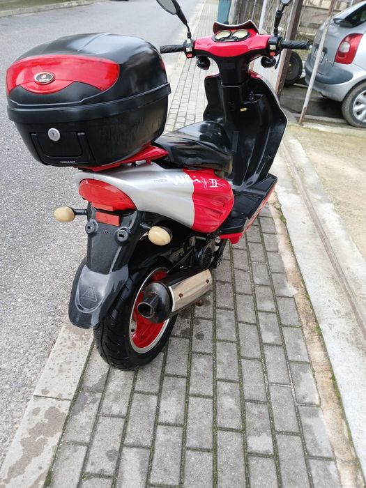 Китайски скутер Junway YY50QT28