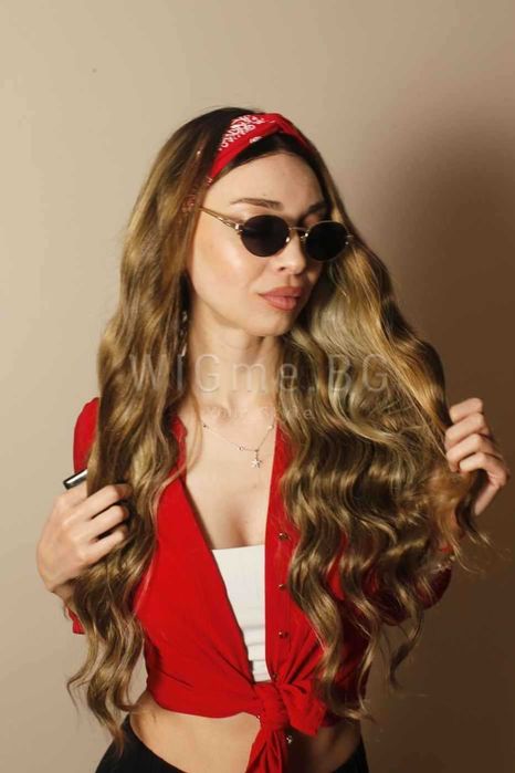 Дълга къдрава тъмноруса лейс фронт перука Лана