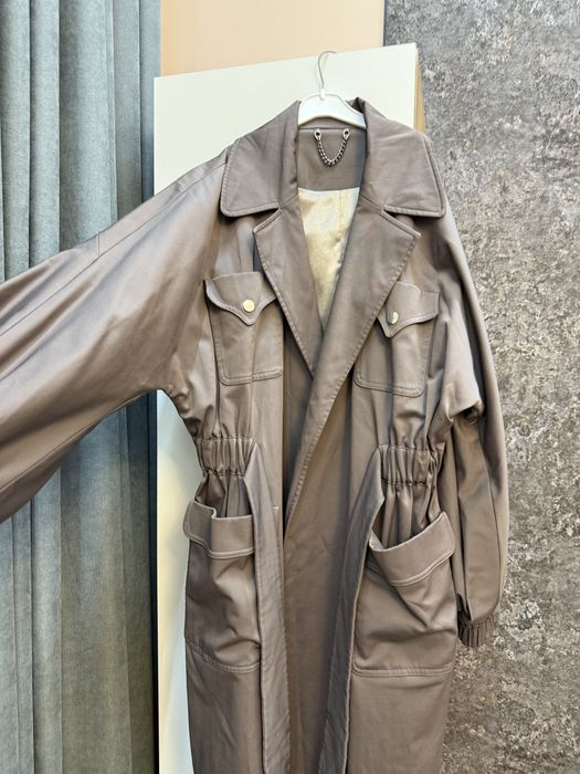 Продаю верхнюю одежду