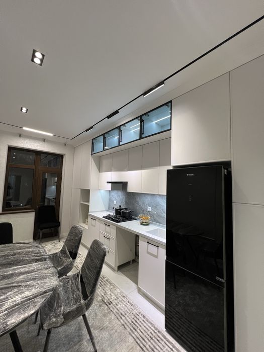 Яккасарой тумани 81 кв квартира сотилади