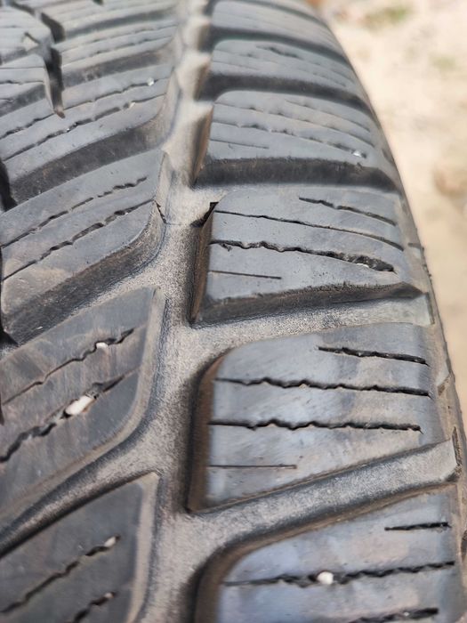 Зимни гуми 205/60R16 92H FULDA - 2 броя