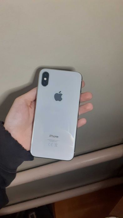 IPhone X / 64GB / Белый