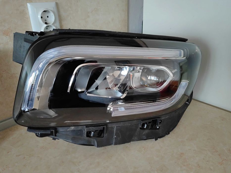 Фар Mercedes GLB 247 LED ляв / Фар Мерцедес ГЛБ 247 Оригинален