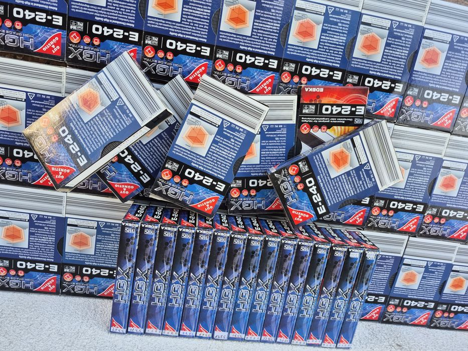 Vând lot 35 casete video VHS originale Edeka HGX, 240 minute cu filme