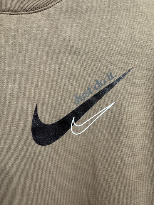 2 броя Nike Sportswear Fleece Sweatshirt.