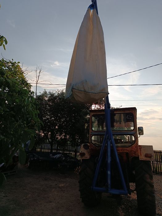 Vând Macara/girafă