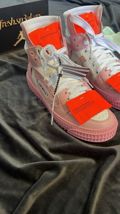 Off White Court 3.0 Pink ( size 36-40)