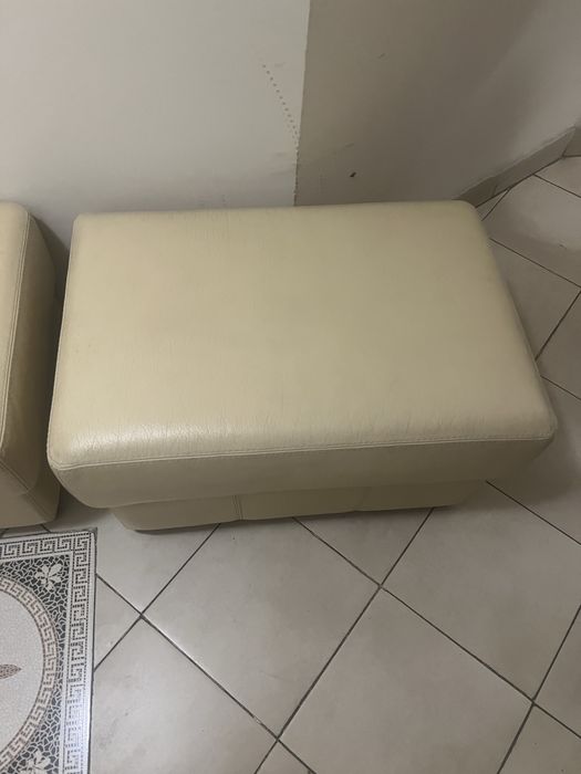 Табуретки от естествена кожа комплект