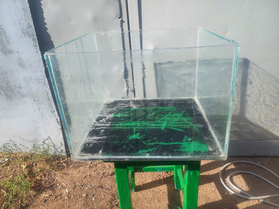 Продам 75л аквариум