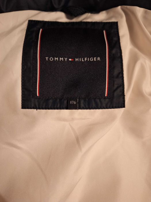 Зимно яке Tommy Hilfiger размер 176