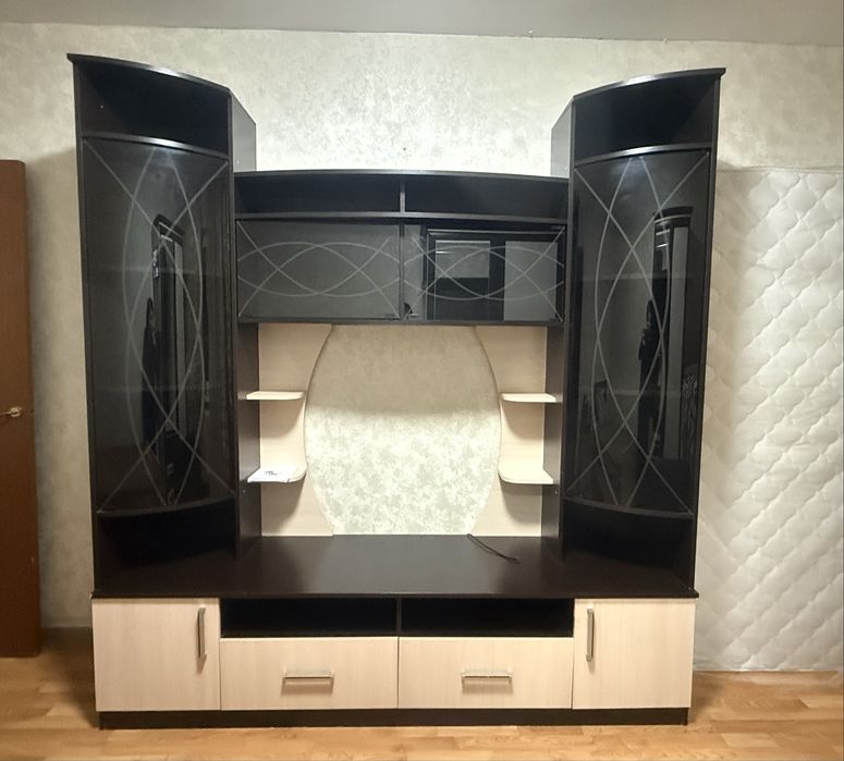 Секция от стенки ДАРОМ!!