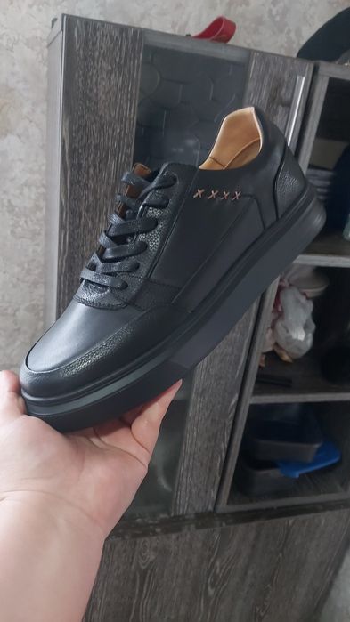 Кроссовки италия