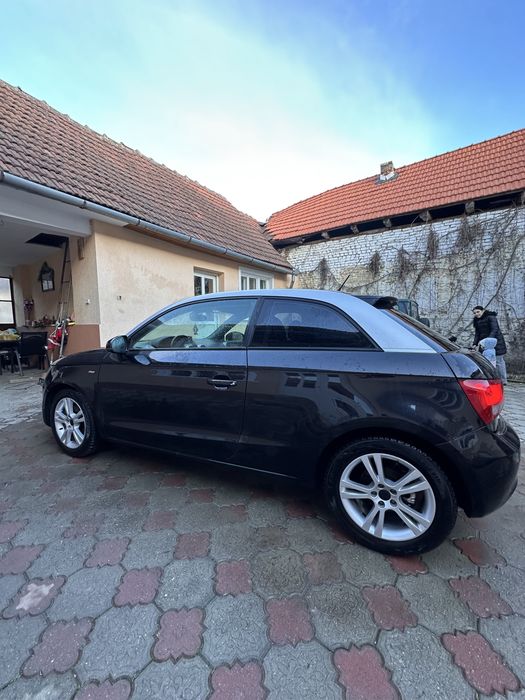 Audi A1 1.6 diesel 2011 / schimb cu ceva mai mare