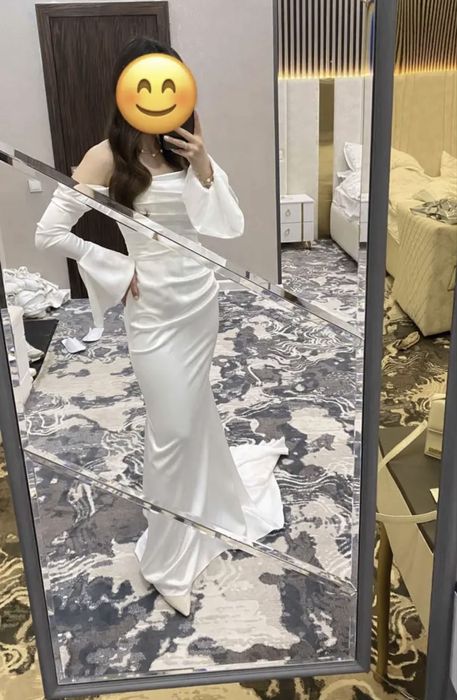 Продам шикарное свадеьное платье