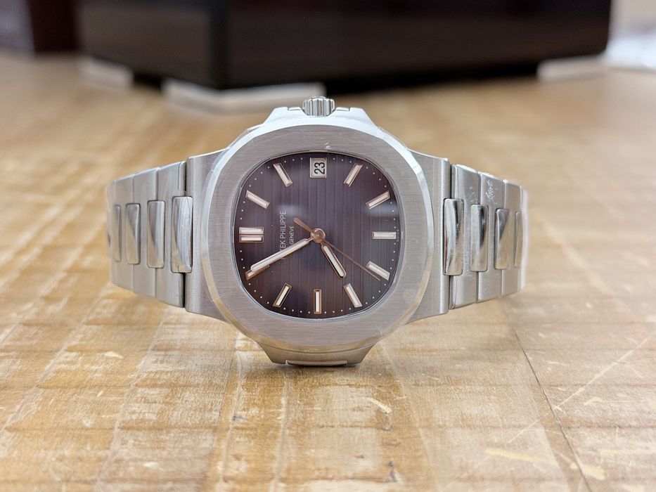 Часы Patek Philippe Nautilus