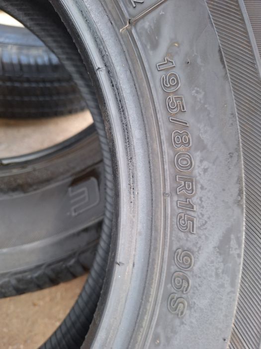 КАТО НОВИ! 195 80 15 Bridgestone dueler