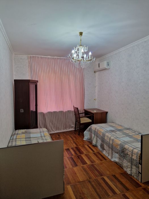 Сдается в долгосрочную аренду 4-х (5) комнатная квартира на ц-1, 3этаж