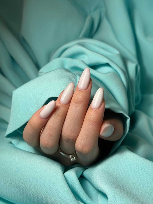 Unghii cu gel si semi