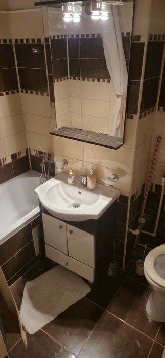 inchiriez apartament 2 camere unirii/micro3