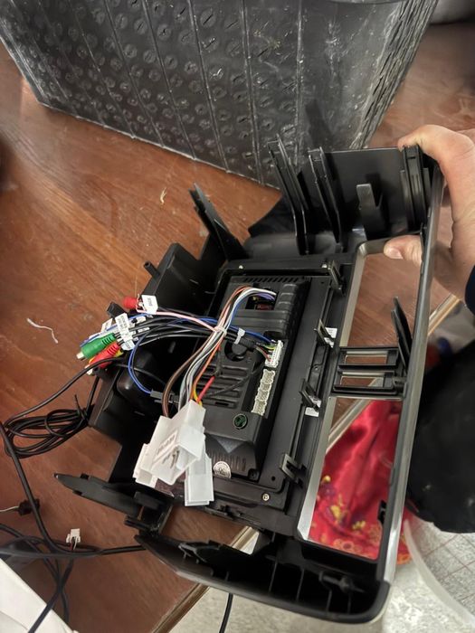 Магнитола на прада 150