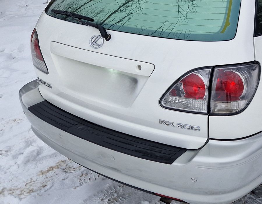 Накладка бампера Lexus RX300, RX330, RX350