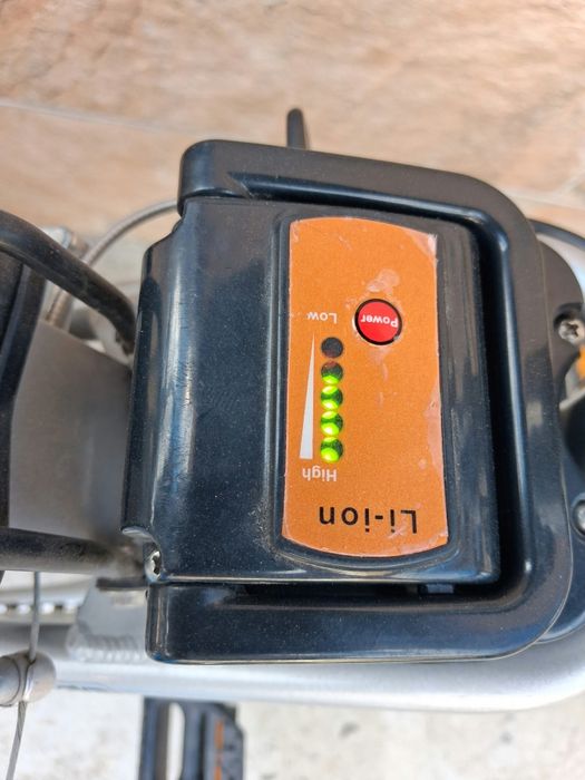Vând bicicletă electrică