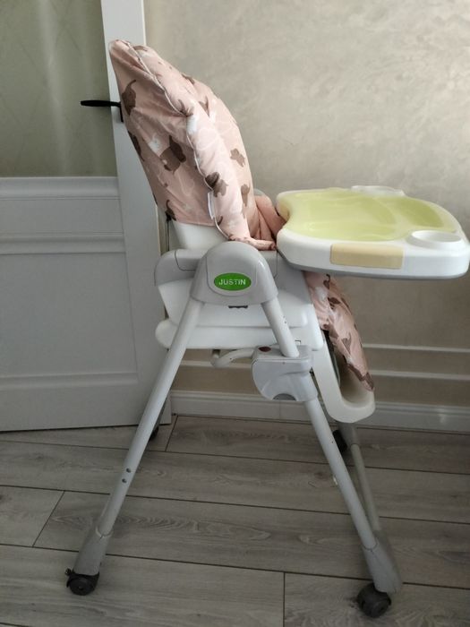 Продам детский столик для кормления и манеж