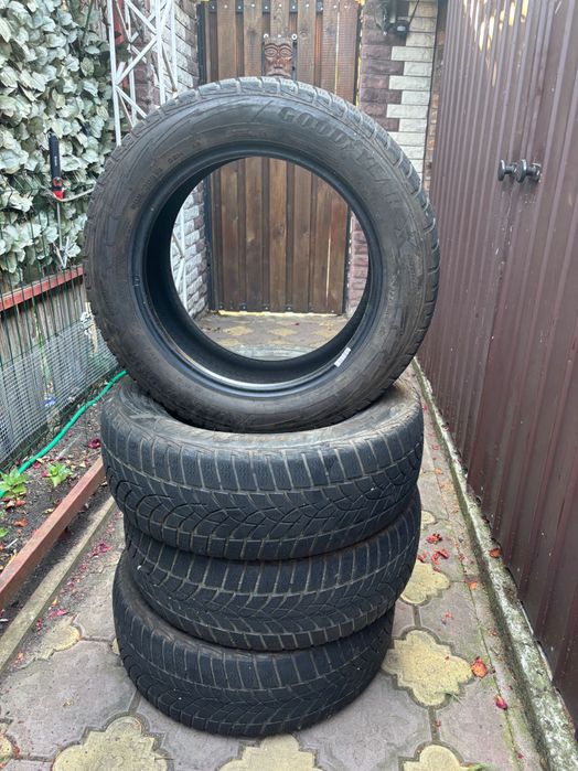 4 anvelope goodyear de iarna