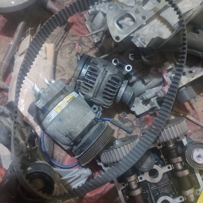 Двигатель на ларгус