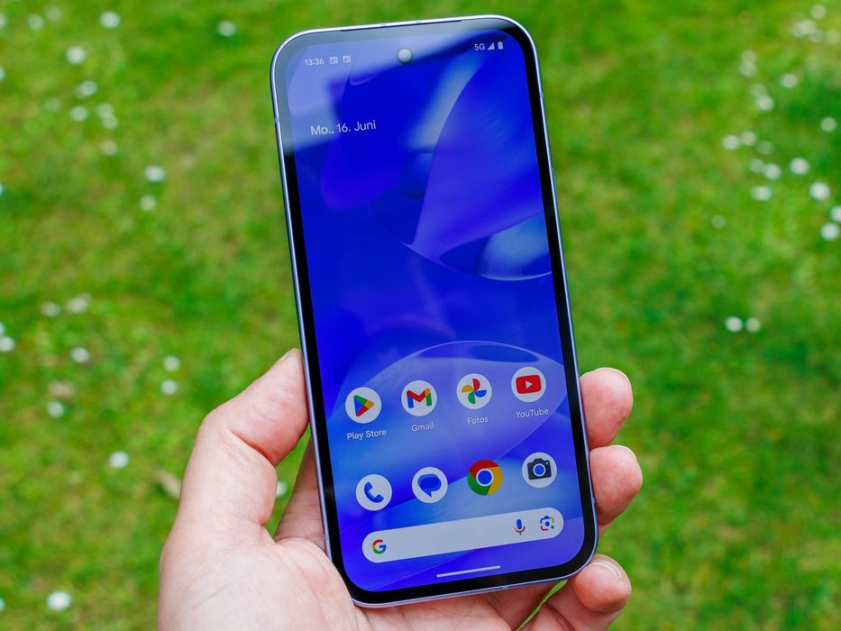 Google Pixel 9a официалка