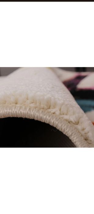 Vând covor 160/230+2mochete 80/150