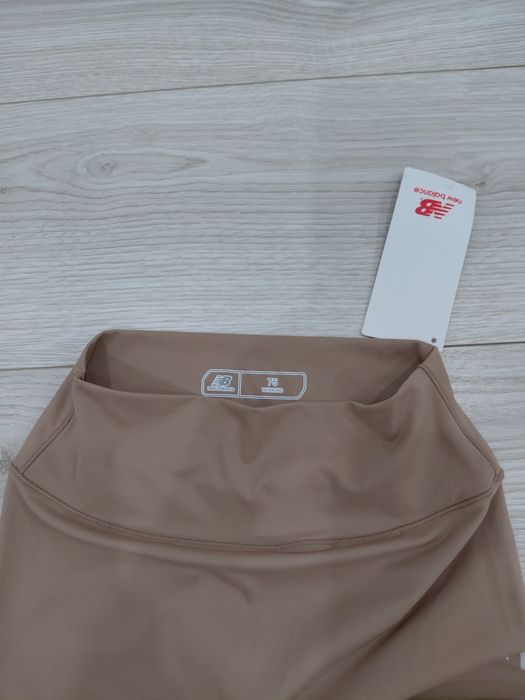 Тайтсы (легинсы) New Balance