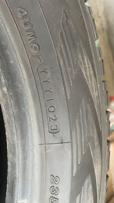 Highlander 235/55/20 Yokohama