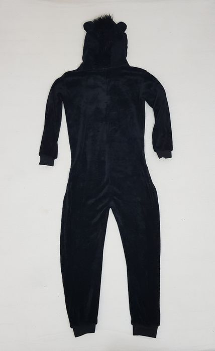 Pijama intreaga animal print tip salopeta , pufoasa, cu fermoar, glugă