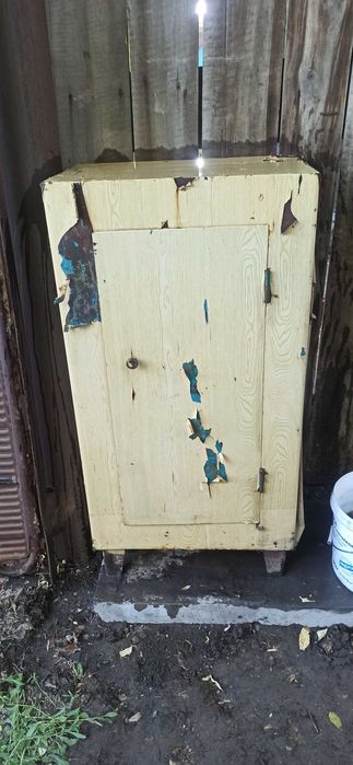 Сейф металлический