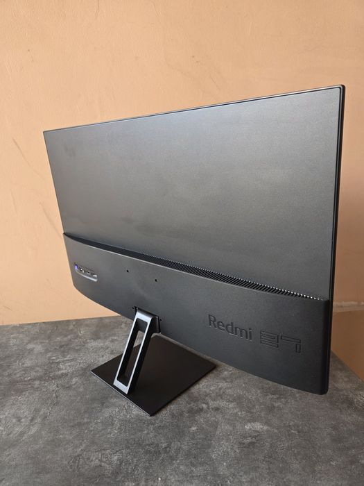 Монитор Redmi 27 180hz. В идеальном состоянии. Возможен обмен. Доставк
