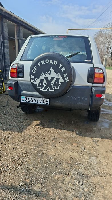 Продается машина Rav 4