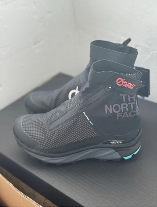 Adidasi pentru trasee montane The North Face