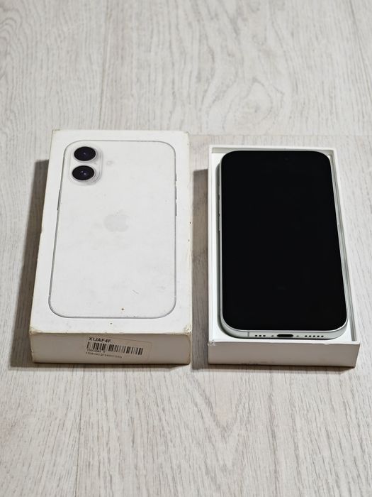 Айфон 16 128 Гб ёмкость 100