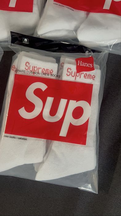 Supreme чорапи